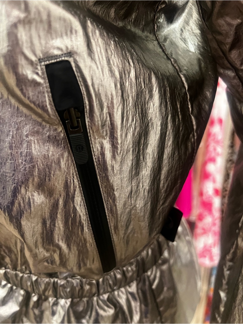 lululemon x Barrys Stronger as One Metallic Silver Windbreaker Jacket 4 - Picture 7 of 9